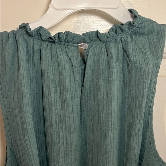 Sleeveless Green Dress with Waist Tie size M - Picture 4 of 5